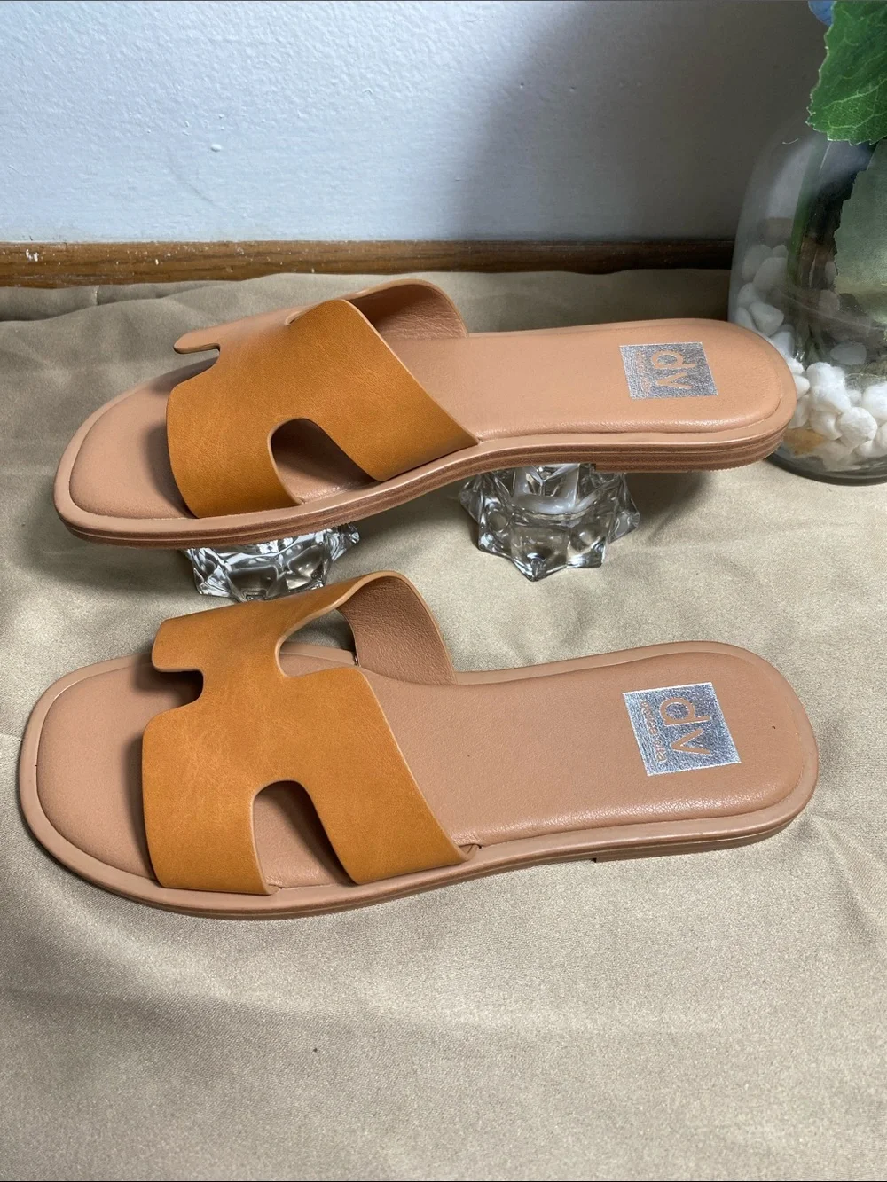 DV by Dolce Vita Cognac Brown Cutout Slide Sandals for Women Size 8